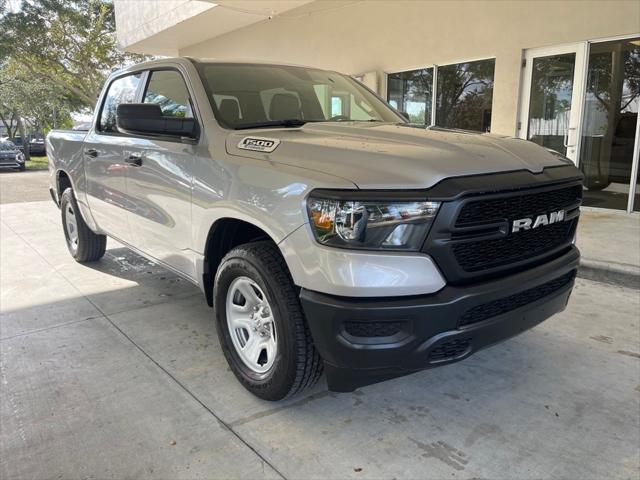 2024 RAM Ram 1500 RAM 1500 TRADESMAN CREW CAB 4X4 57 BOX