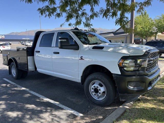 2023 RAM Ram 3500 Chassis Cab RAM 3500 TRADESMAN CREW CAB CHASSIS 4X4 60 CA