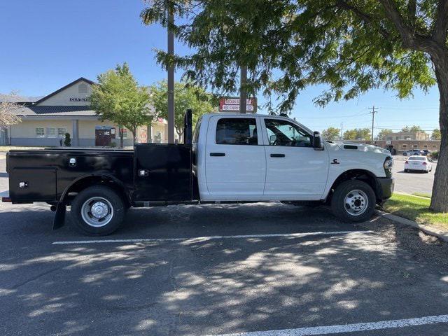 2023 RAM Ram 3500 Chassis Cab RAM 3500 TRADESMAN CREW CAB CHASSIS 4X4 60 CA