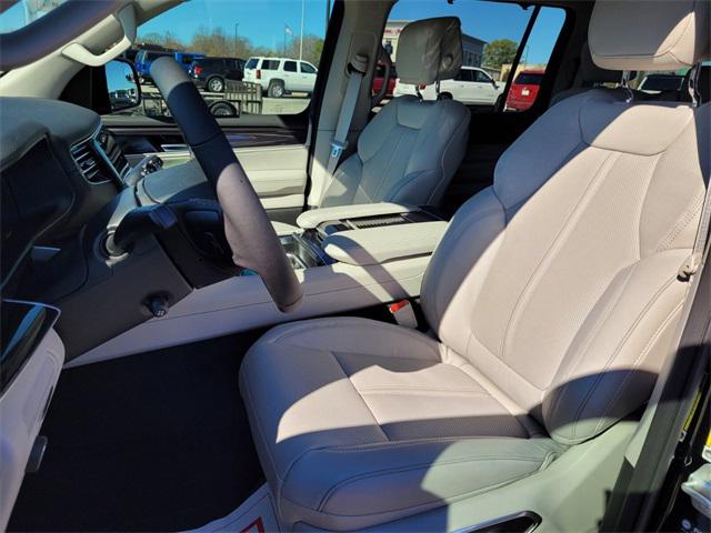 2024 Jeep Wagoneer Unknown
