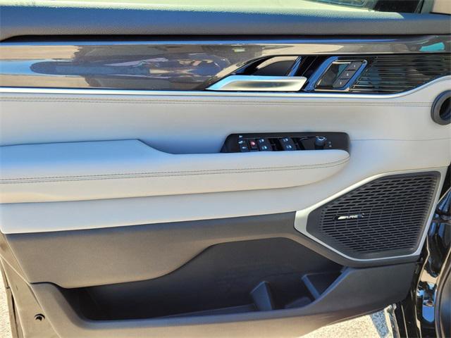 2024 Jeep Wagoneer Unknown