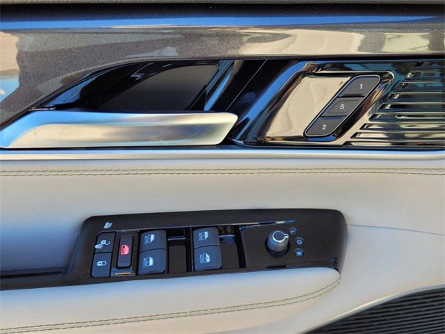 2024 Jeep Wagoneer Unknown