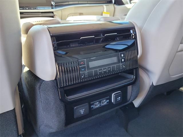 2024 Jeep Wagoneer Unknown