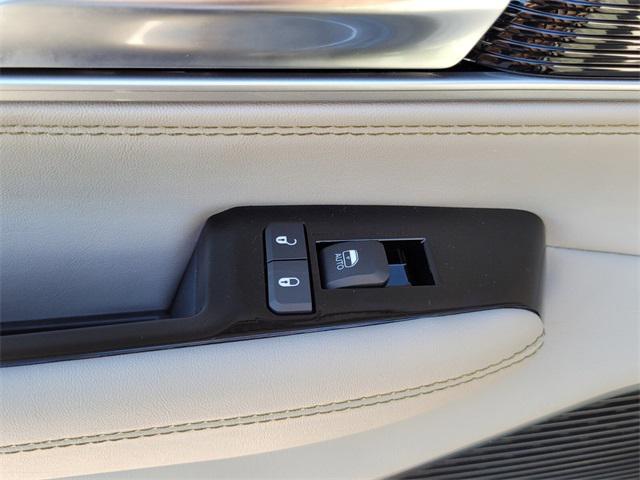 2024 Jeep Wagoneer Unknown