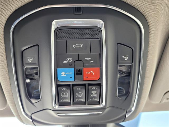 2024 Jeep Wagoneer Unknown