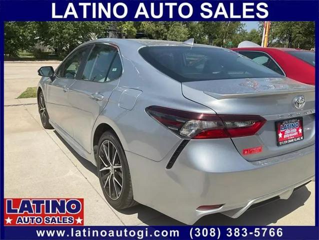 2021 Toyota Camry SE Sedan 4D