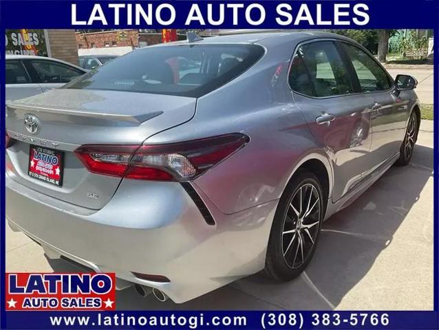 2021 Toyota Camry SE Sedan 4D