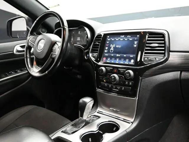 2022 Jeep Grand Cherokee Laredo E 4x4