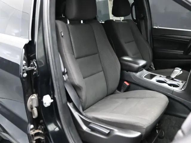2022 Jeep Grand Cherokee Laredo E 4x4