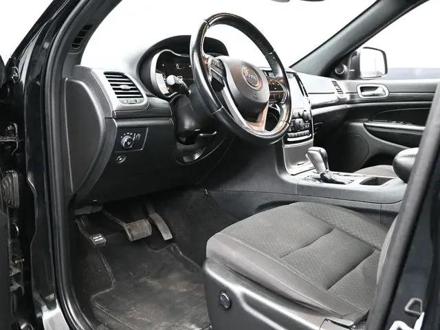 2022 Jeep Grand Cherokee Laredo E 4x4