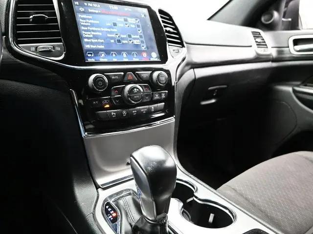 2022 Jeep Grand Cherokee Laredo E 4x4