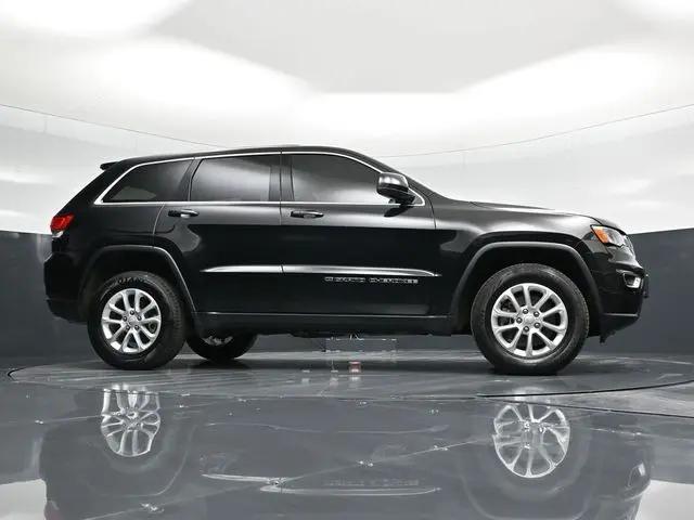 2022 Jeep Grand Cherokee Laredo E 4x4