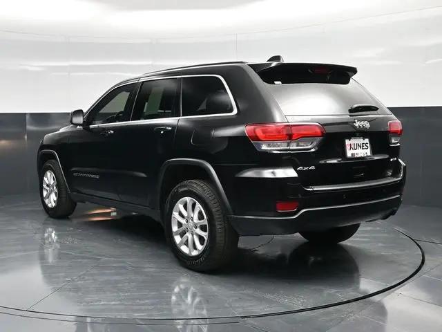 2022 Jeep Grand Cherokee Laredo E 4x4