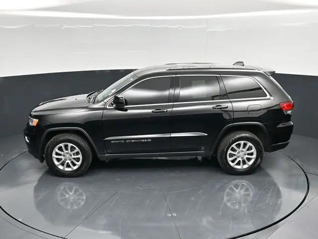 2022 Jeep Grand Cherokee Laredo E 4x4