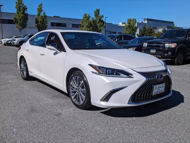 2021 Lexus ES 300h 300h