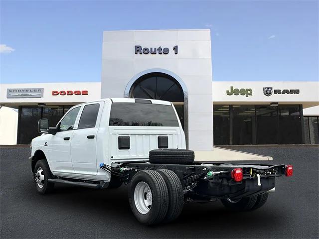 2023 RAM Ram 3500 Chassis Cab RAM 3500 TRADESMAN CREW CAB CHASSIS 4X4 60 CA