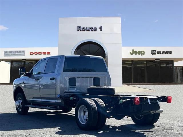 2023 RAM Ram 3500 Chassis Cab RAM 3500 TRADESMAN CREW CAB CHASSIS 4X4 60 CA