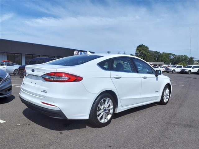 2019 Ford Fusion Hybrid SE