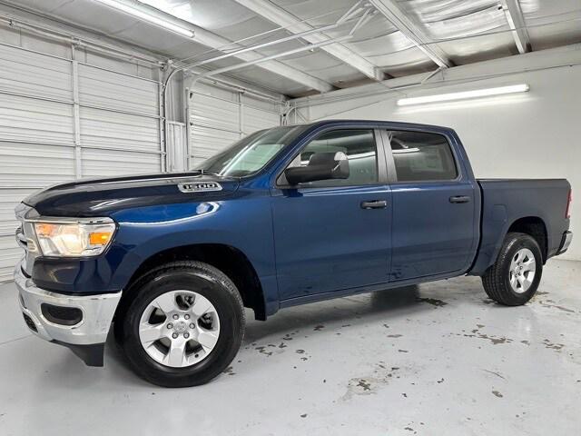 2023 RAM Ram 1500 RAM 1500 TRADESMAN CREW CAB 4X4 57 BOX