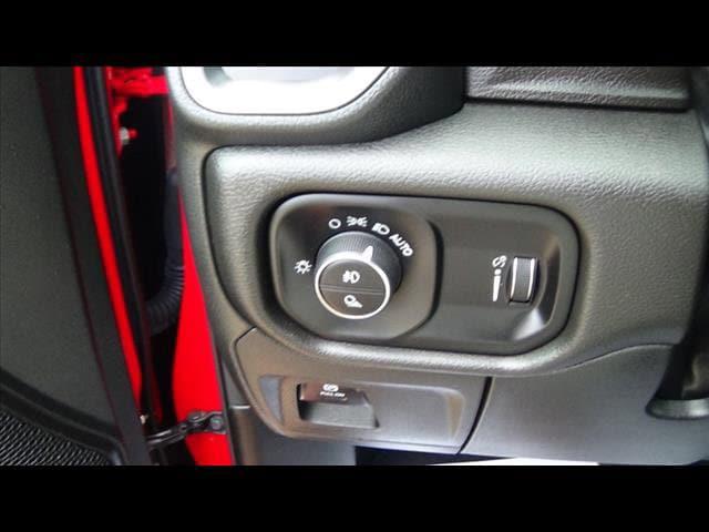 2022 Ram 1500 Big Horn Quad Cab 4x4 6'4" Box