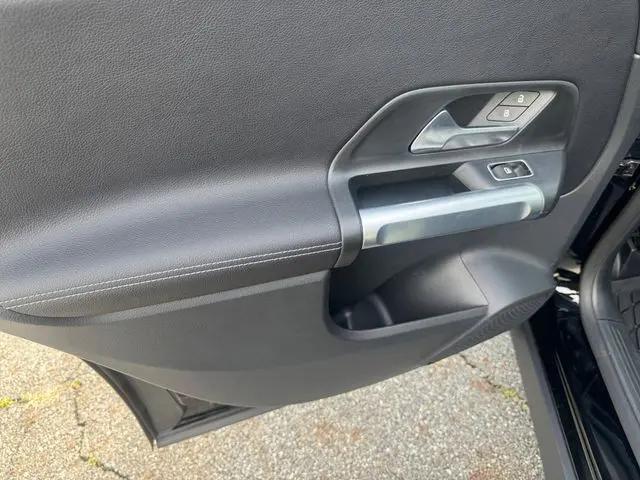 2023 Mercedes-Benz GLB 4MATIC