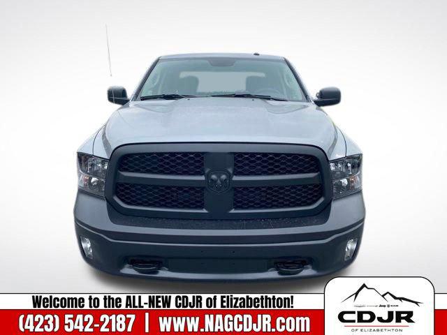 2023 RAM Ram 1500 Classic RAM 1500 CLASSIC TRADESMAN CREW CAB 4X4 57 BOX