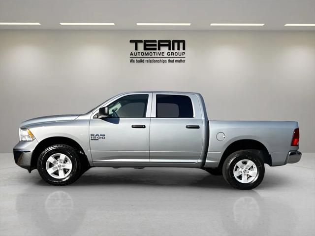 2023 RAM Ram 1500 Classic RAM 1500 CLASSIC TRADESMAN CREW CAB 4X4 57 BOX