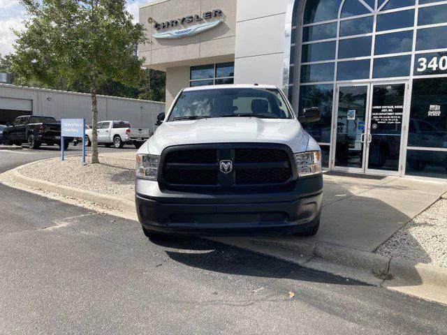 2023 RAM Ram 1500 Classic RAM 1500 CLASSIC TRADESMAN CREW CAB 4X4 57 BOX