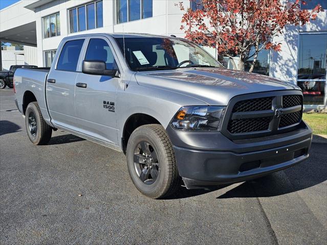 2023 RAM Ram 1500 Classic RAM 1500 CLASSIC TRADESMAN CREW CAB 4X4 57 BOX