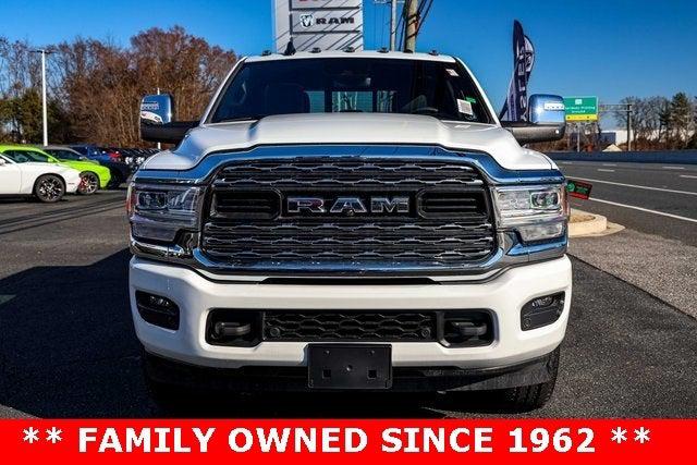 2024 RAM Ram 3500 RAM 3500 LIMITED CREW CAB 4X4 8 BOX