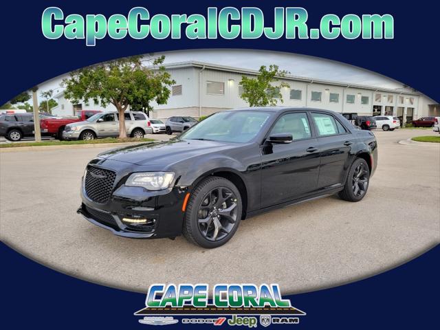 2023 Chrysler Chrysler 300 300 TOURING L RWD