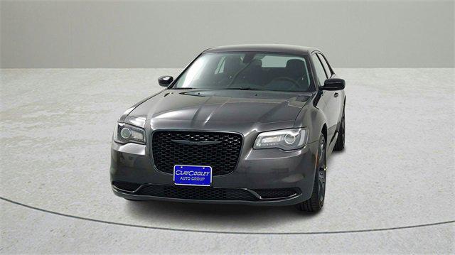 2023 Chrysler Chrysler 300 300 TOURING L RWD