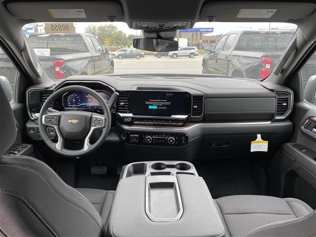 2023 Chevrolet Silverado 1500 4WD Crew Cab Standard Bed LT