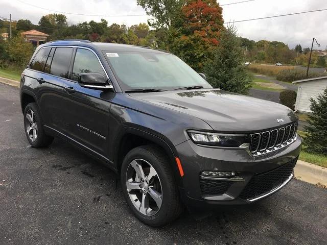 2023 Jeep Grand Cherokee GRAND CHEROKEE LIMITED 4X4