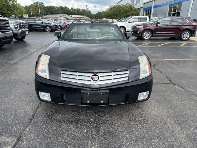2004 Cadillac XLR Standard