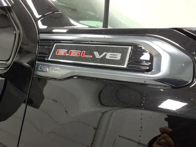 2023 GMC Sierra 2500HD 4WD Crew Cab Standard Bed AT4