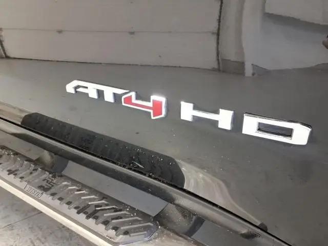 2023 GMC Sierra 2500HD 4WD Crew Cab Standard Bed AT4
