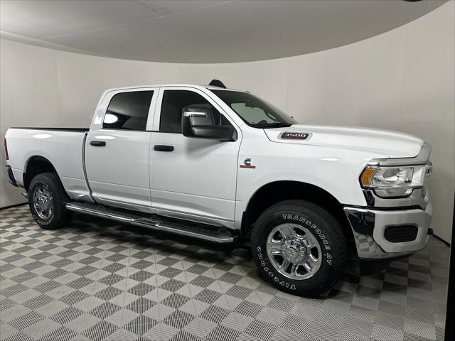 2024 RAM Ram 3500 RAM 3500 TRADESMAN CREW CAB 4X4 64 BOX