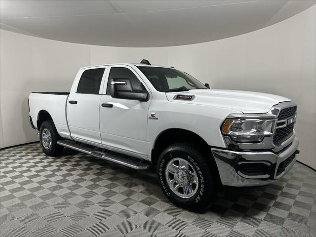 2024 RAM Ram 3500 RAM 3500 TRADESMAN CREW CAB 4X4 64 BOX