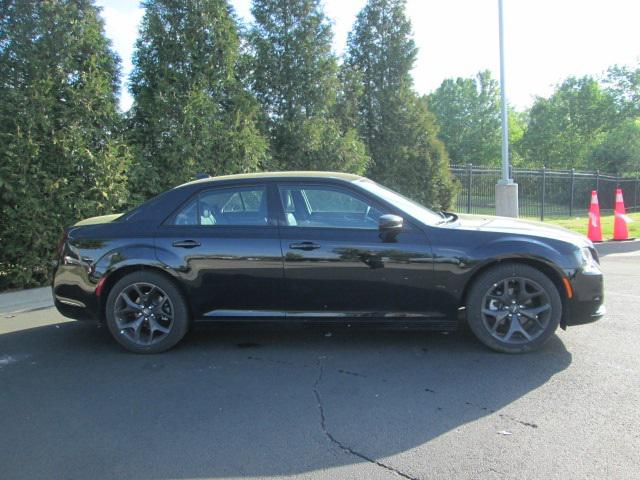 2023 Chrysler Chrysler 300 300 TOURING