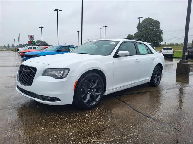 2023 Chrysler Chrysler 300 300S V6