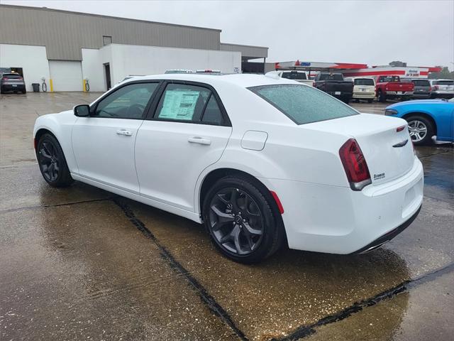 2023 Chrysler Chrysler 300 300S V6