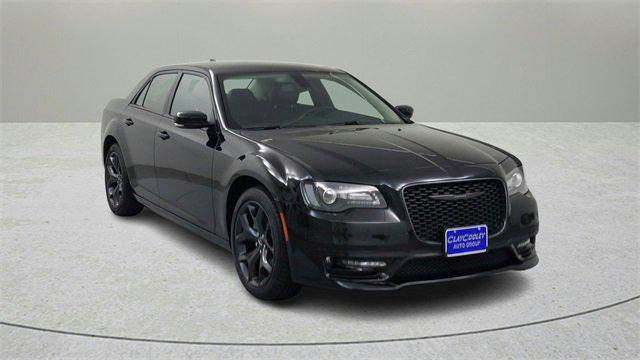 2023 Chrysler Chrysler 300 300 TOURING L RWD