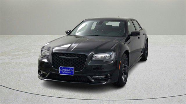 2023 Chrysler Chrysler 300 300 TOURING L RWD