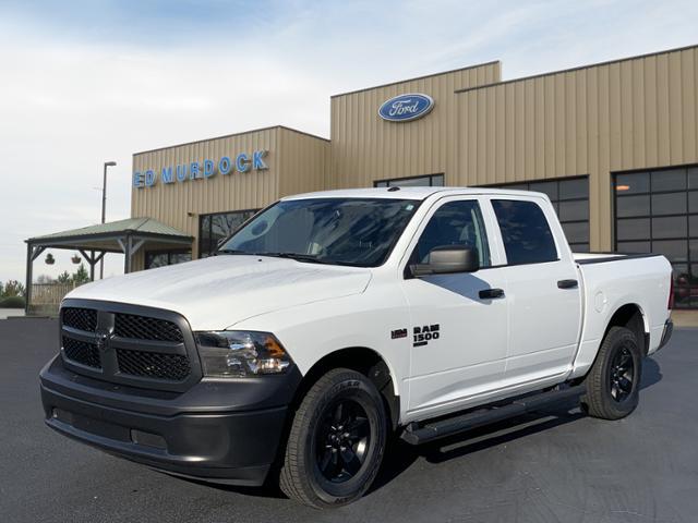 2022 RAM 1500 Classic Tradesman Crew Cab 4x4 57 Box 2022 RAM 1500 Classic Tradesman Crew Cab 4x4 57 Box