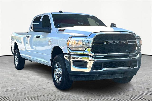 2024 RAM Ram 3500 RAM 3500 TRADESMAN CREW CAB 4X4 8 BOX