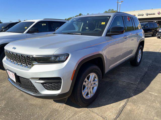 2023 Jeep Grand Cherokee GRAND CHEROKEE LAREDO 4X2