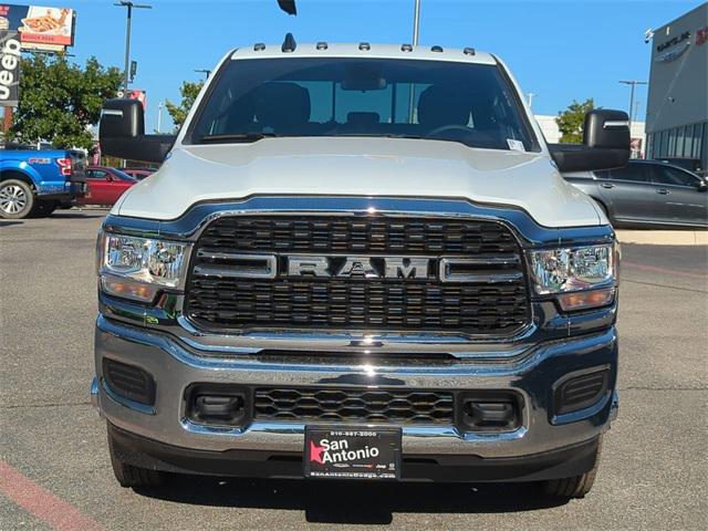 2024 RAM Ram 3500 Chassis Cab RAM 3500 SLT CREW CAB CHASSIS 4X4 60 CA