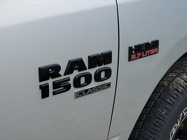 2019 RAM 1500 Classic Express Quad Cab 4x4 64 Box