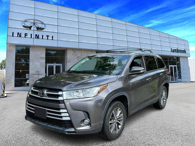 2019 Toyota Highlander XLE [2]
